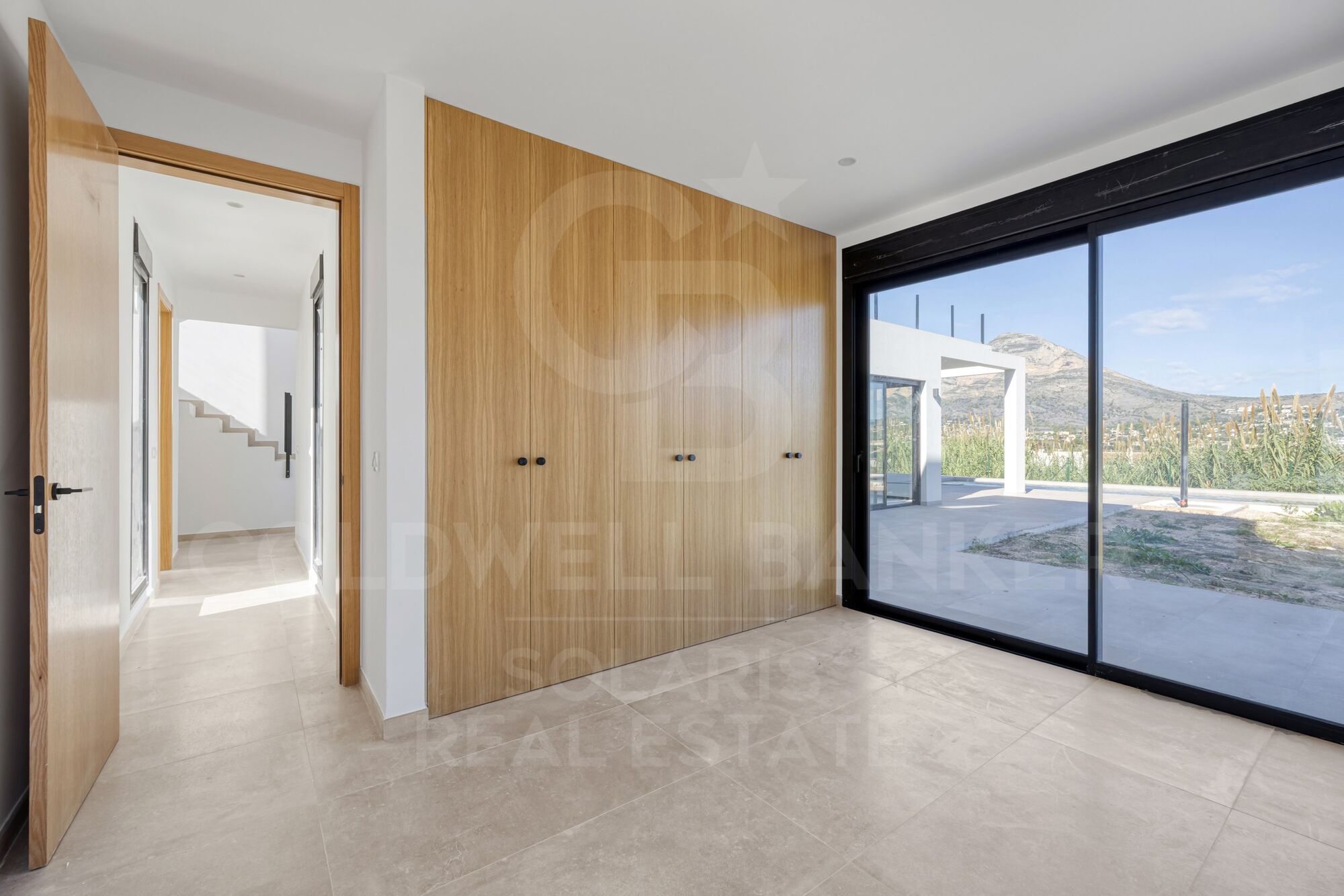 Villa pasiva de nueva construcción en Piver, Jávea - Diseño moderno con impresionantes vistas al Montgó