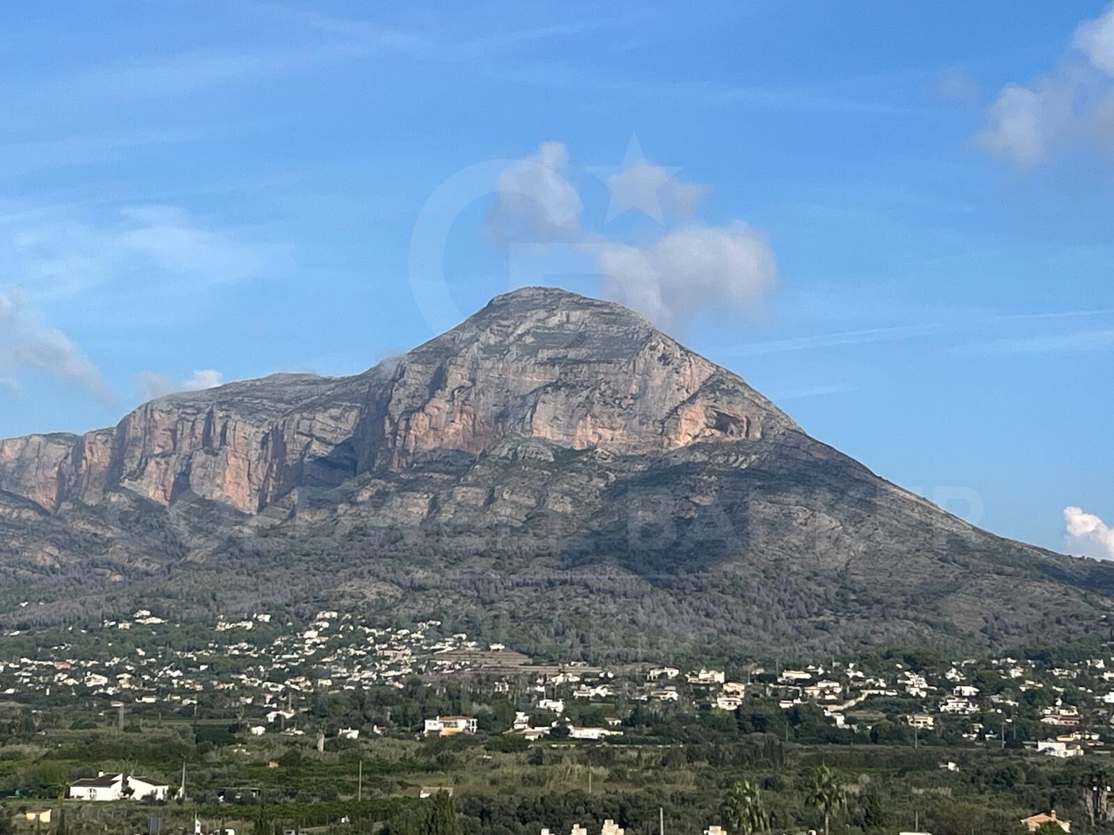 Villa pasiva de nueva construcción en Piver, Jávea - Diseño moderno con impresionantes vistas al Montgó