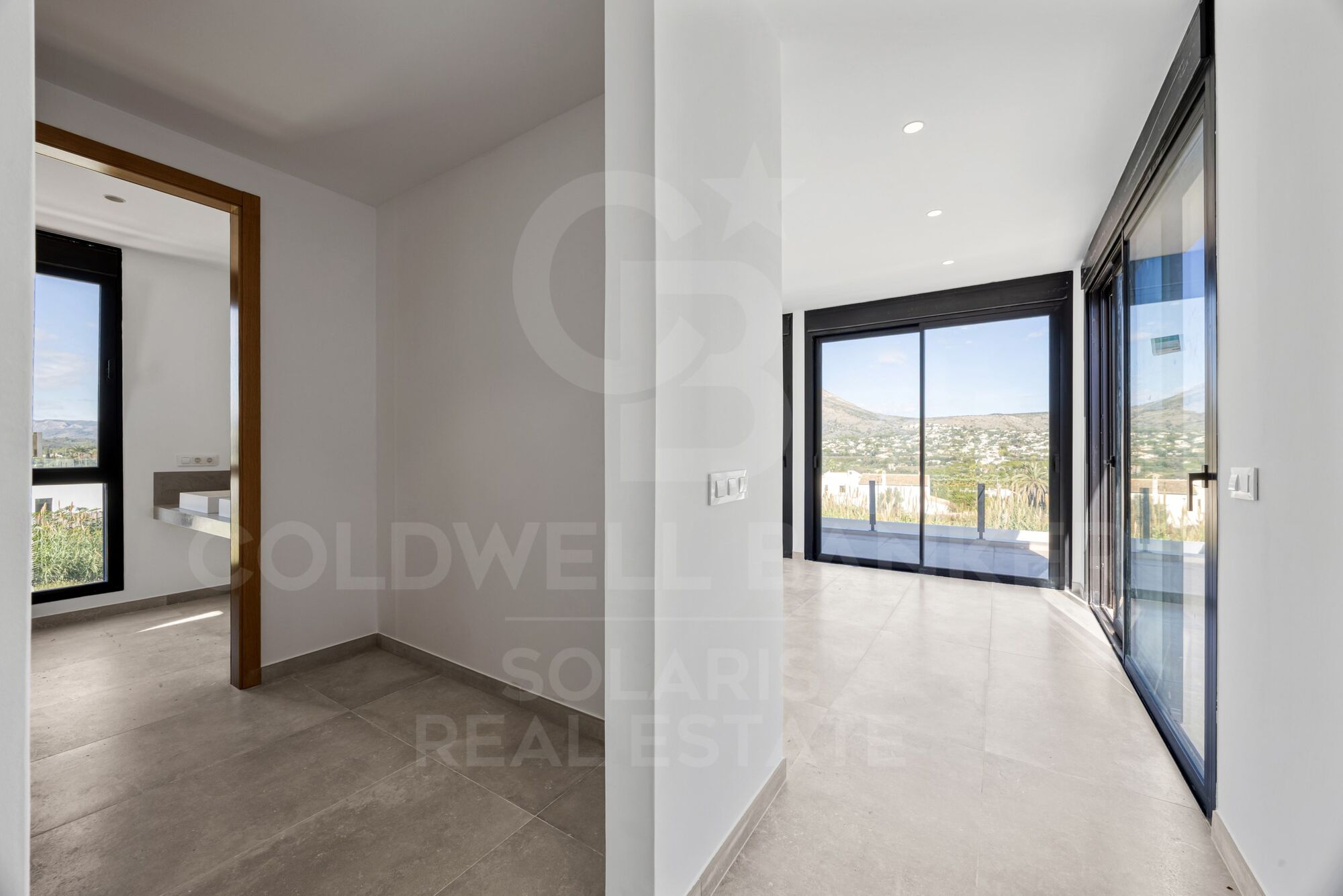 Villa pasiva de nueva construcción en Piver, Jávea - Diseño moderno con impresionantes vistas al Montgó