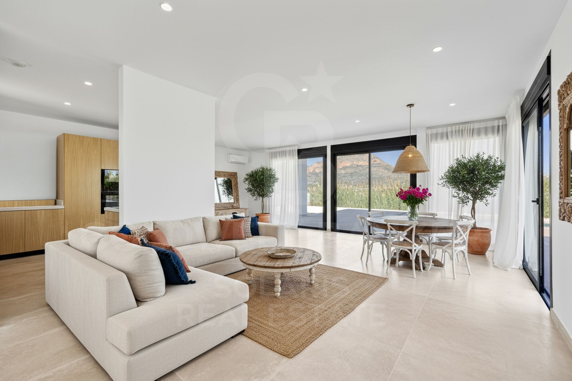 Villa pasiva de nueva construcción en Piver, Jávea - Diseño moderno con impresionantes vistas al Montgó