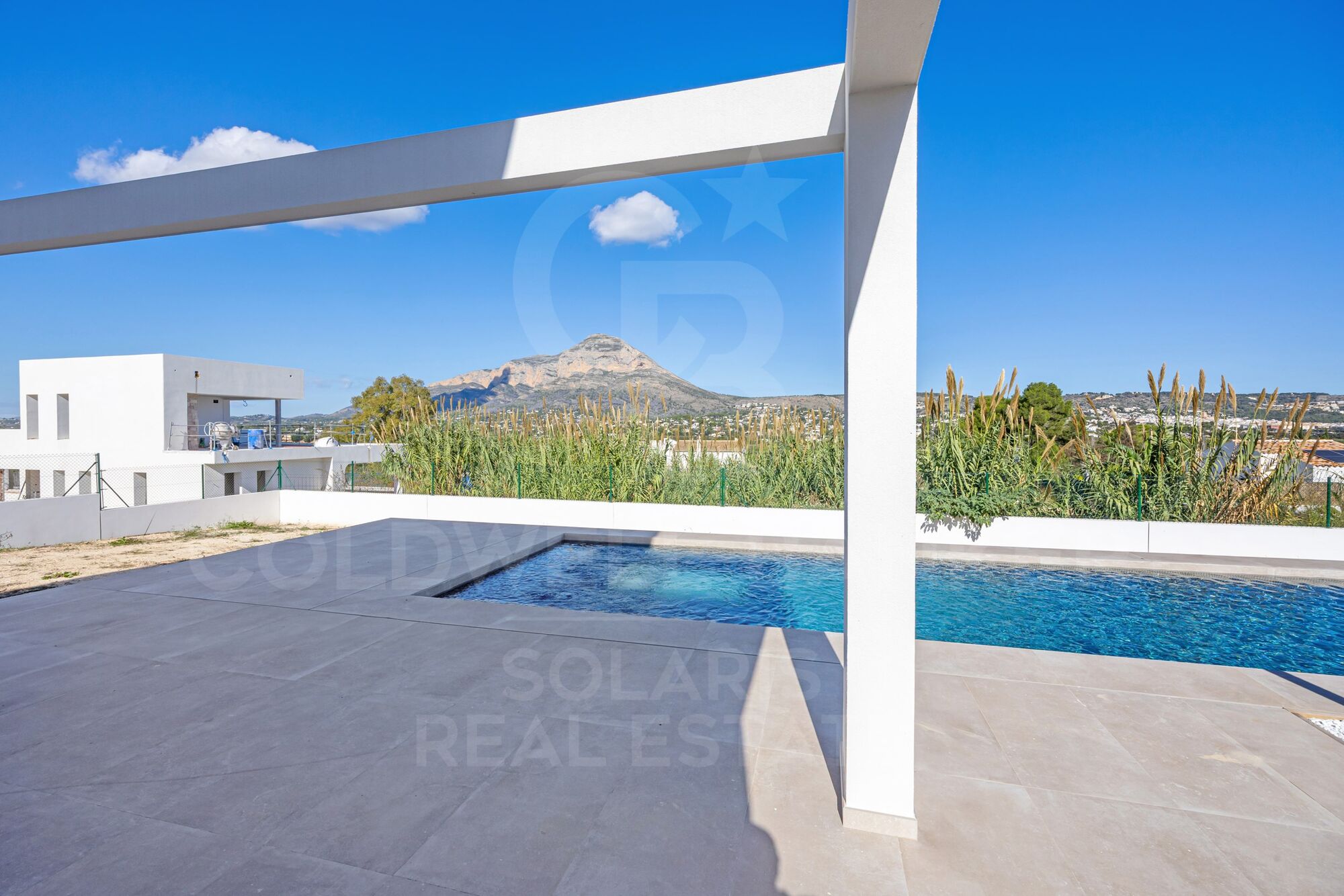 Villa pasiva de nueva construcción en Piver, Jávea - Diseño moderno con impresionantes vistas al Montgó