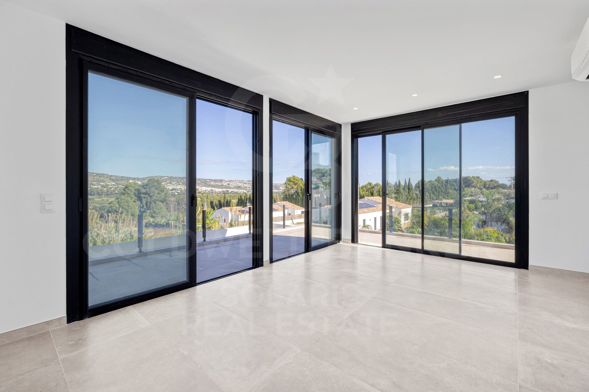 Villa pasiva de nueva construcción en Piver, Jávea - Diseño moderno con impresionantes vistas al Montgó