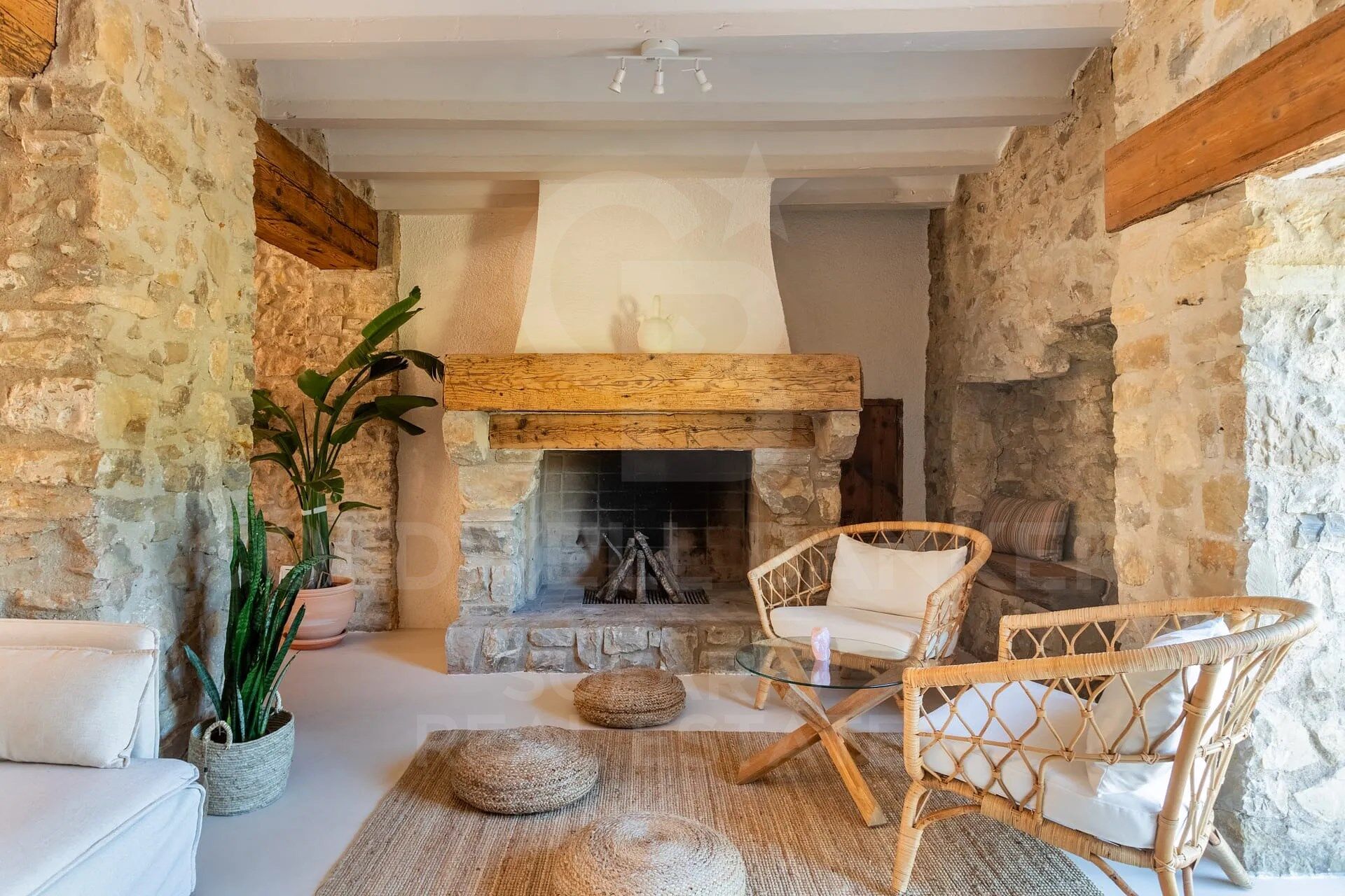 Casa Amoros - Award-Winning 18th-Century Finca of Heritage, Wellness, and Refined Luxury in Benissa