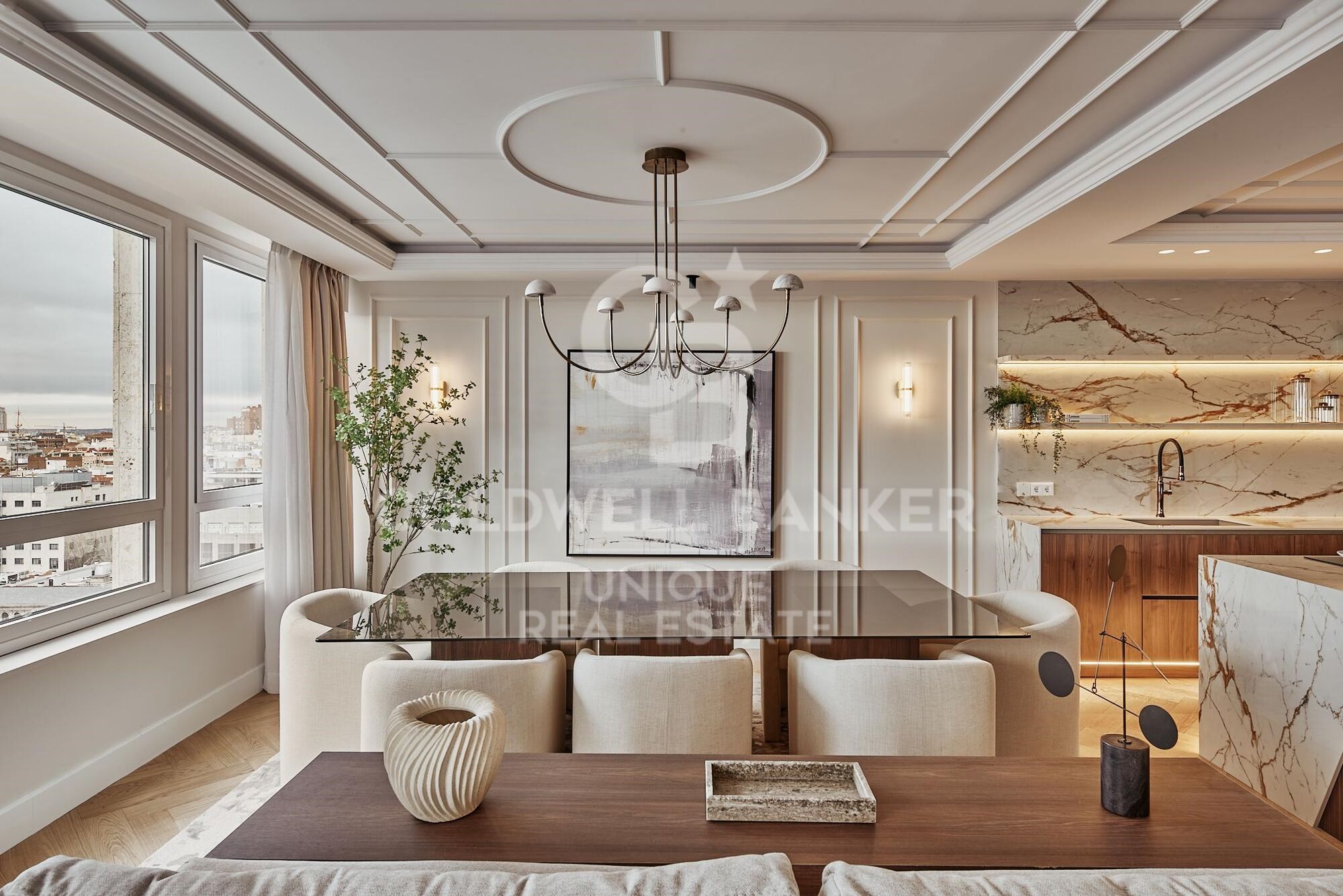 Piso exterior con 5 dormitorios en el Viso