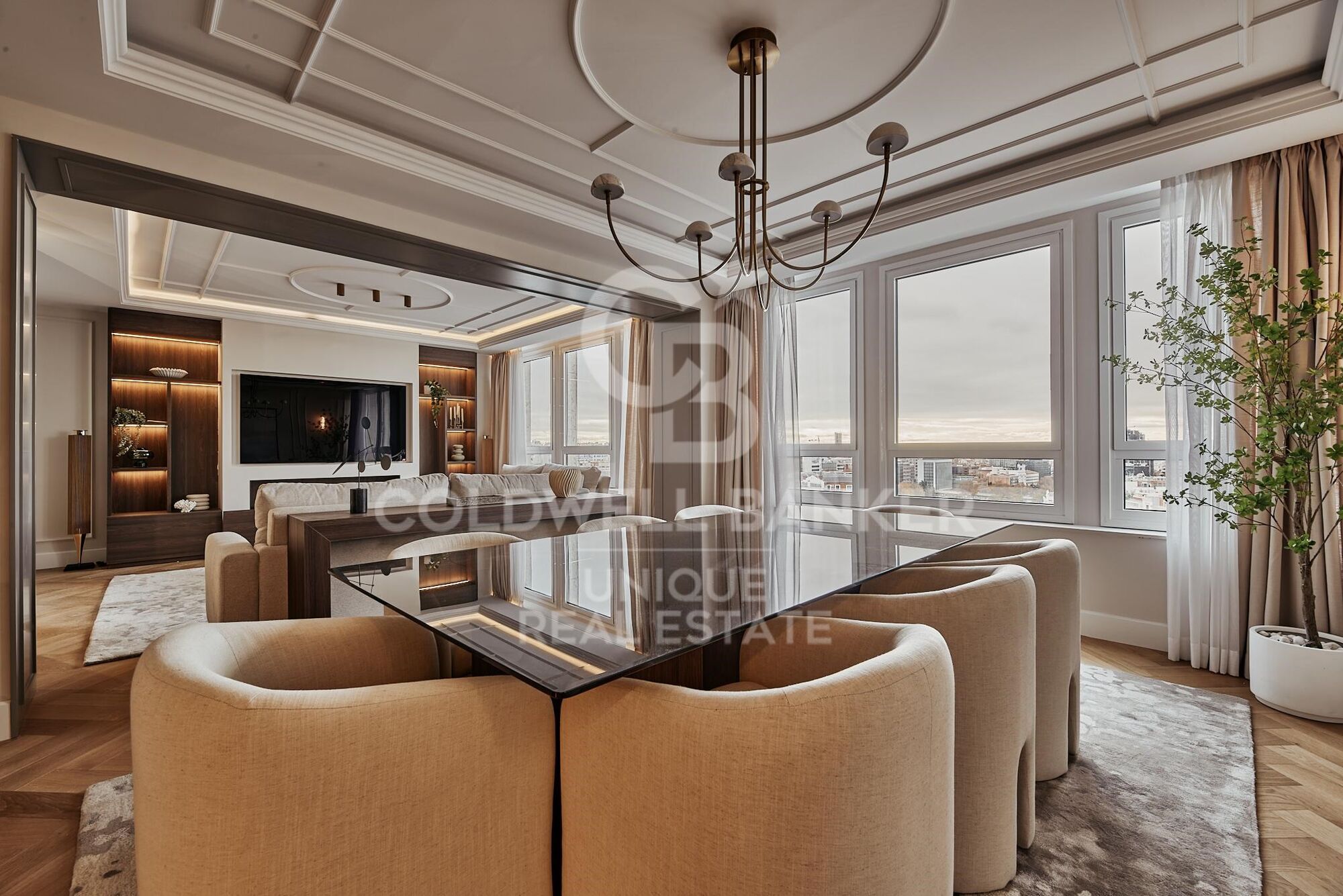 Piso exterior con 5 dormitorios en el Viso