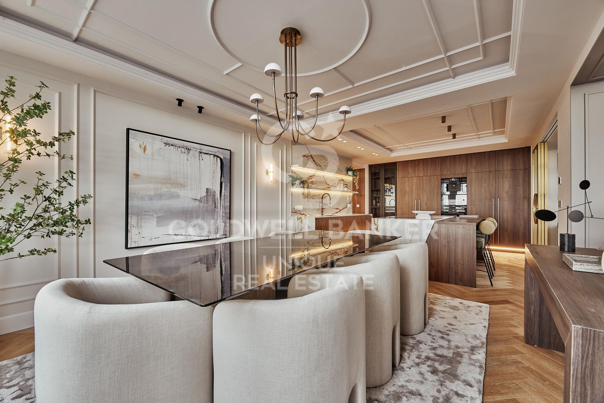 Piso exterior con 5 dormitorios en el Viso