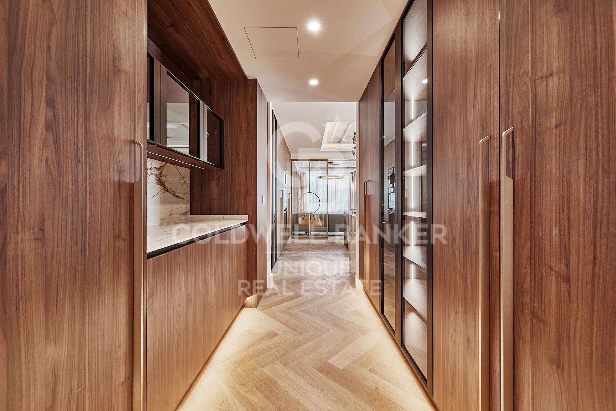 Piso exterior con 5 dormitorios en el Viso