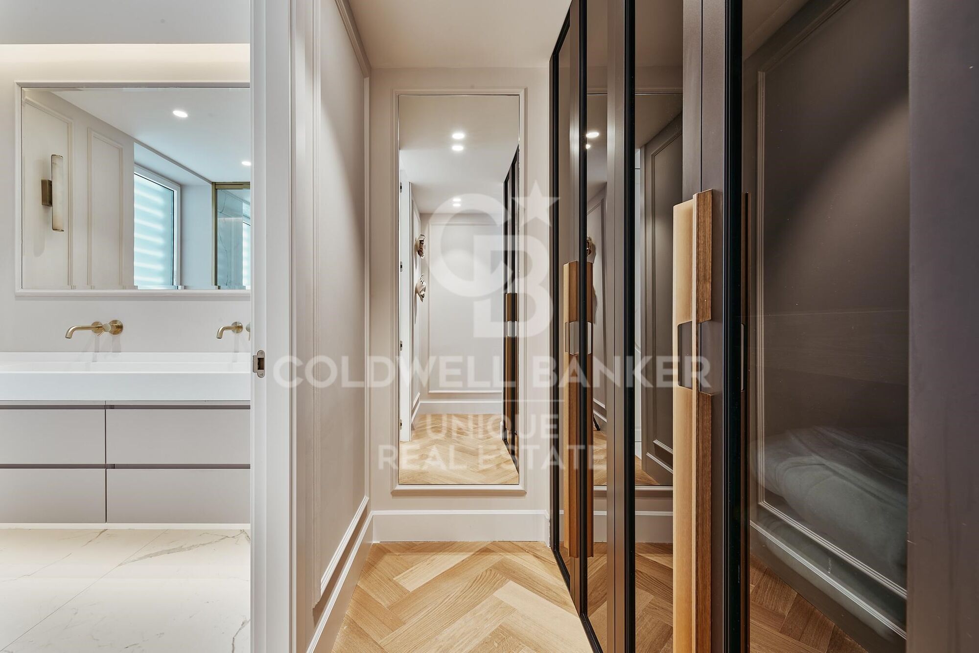 Piso exterior con 5 dormitorios en el Viso