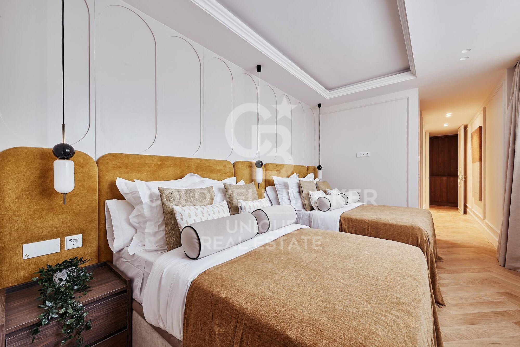 Piso exterior con 5 dormitorios en el Viso