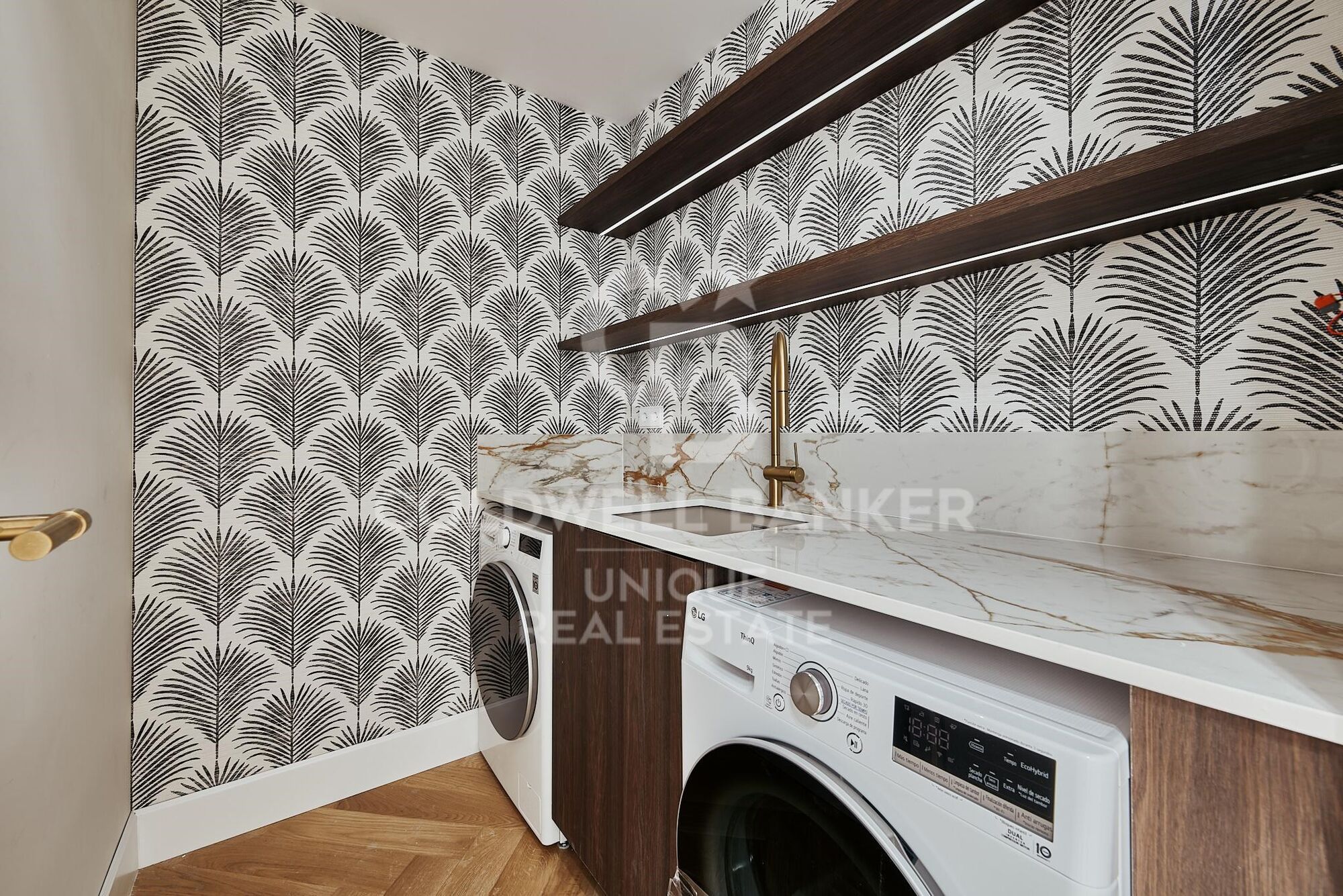 Piso exterior con 5 dormitorios en el Viso