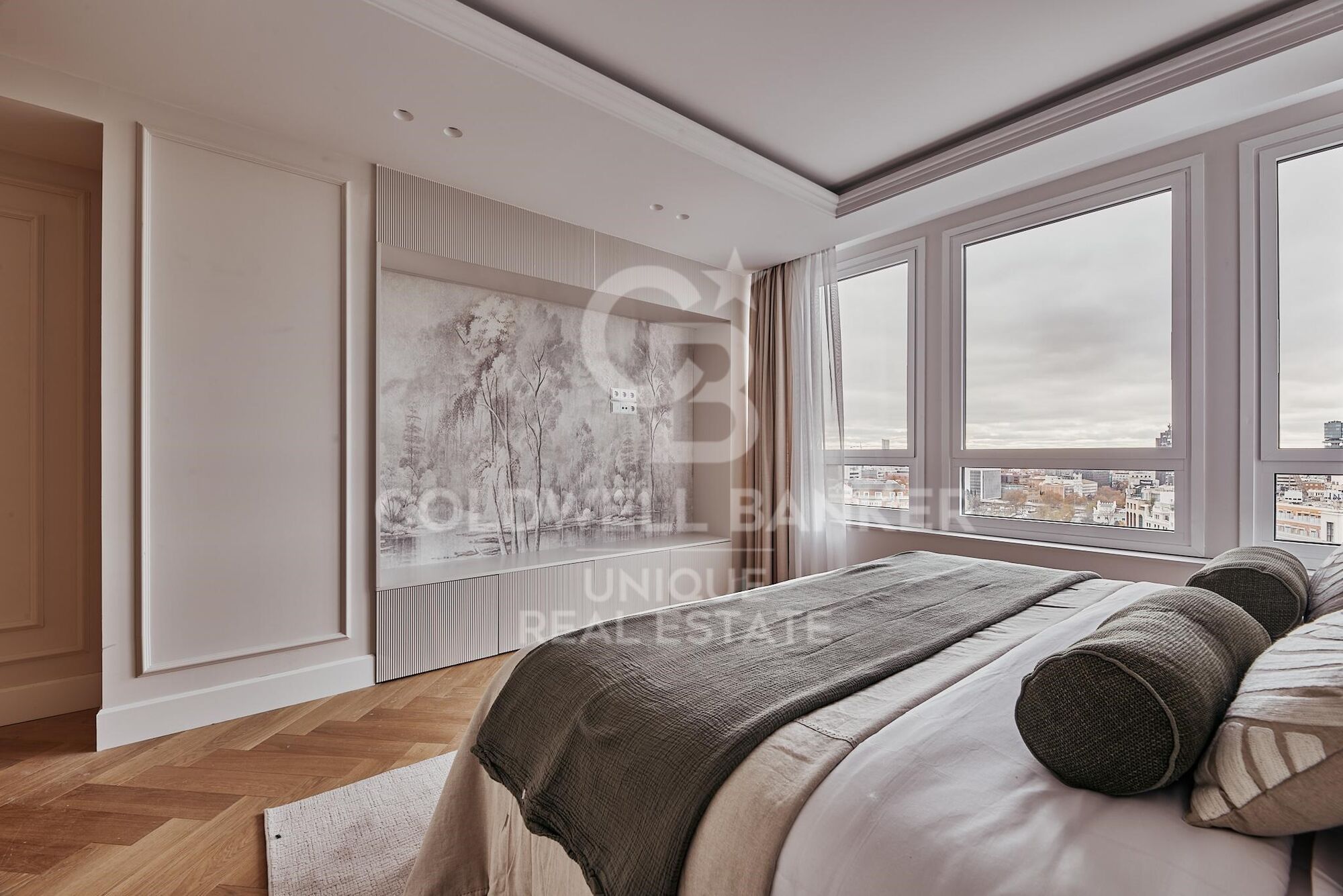 Piso exterior con 5 dormitorios en el Viso