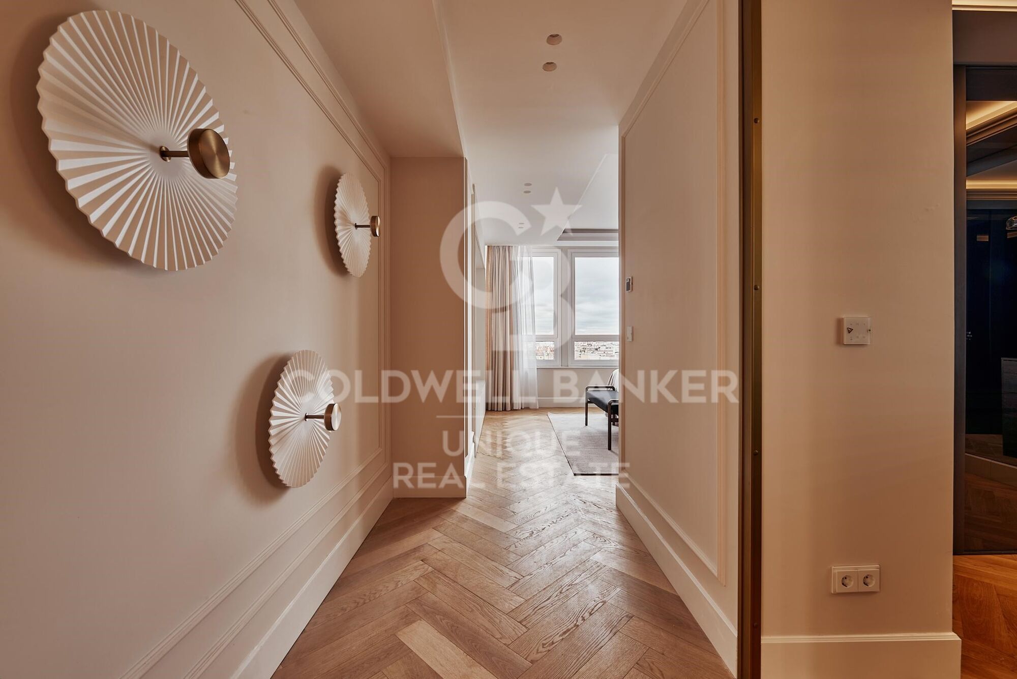 Piso exterior con 5 dormitorios en el Viso