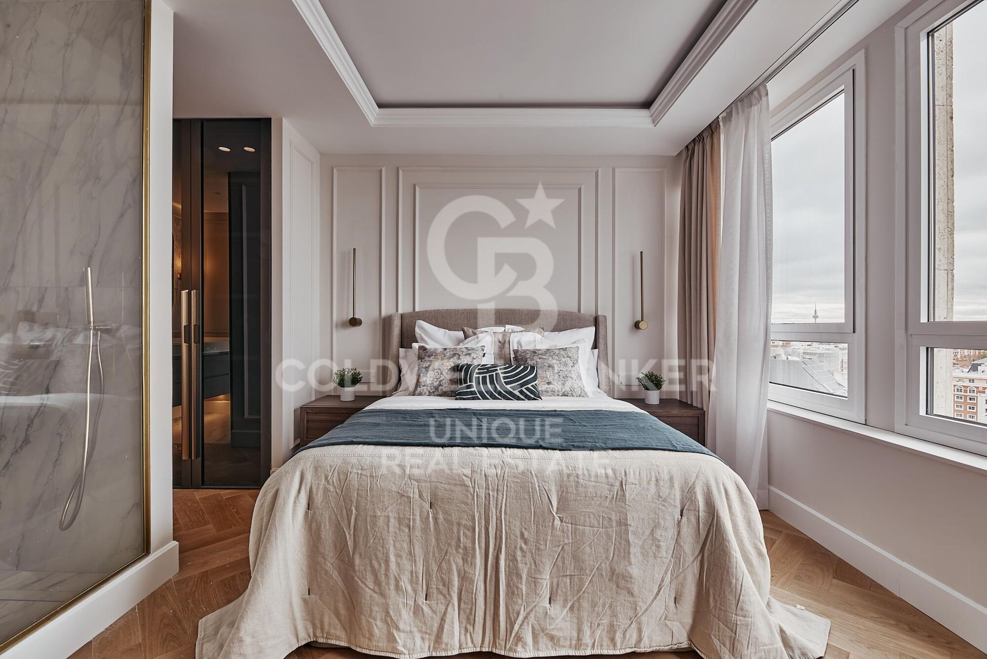 Piso exterior con 5 dormitorios en el Viso