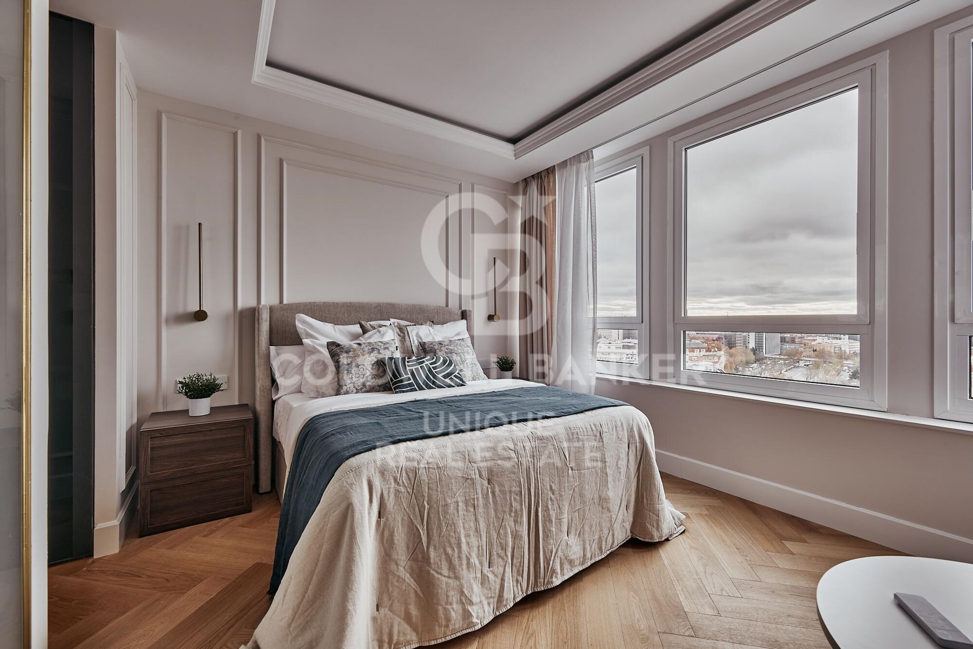 Piso exterior con 5 dormitorios en el Viso