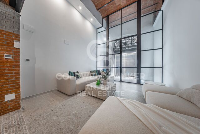 Exclusive three-level designer home in the heart of Eixample