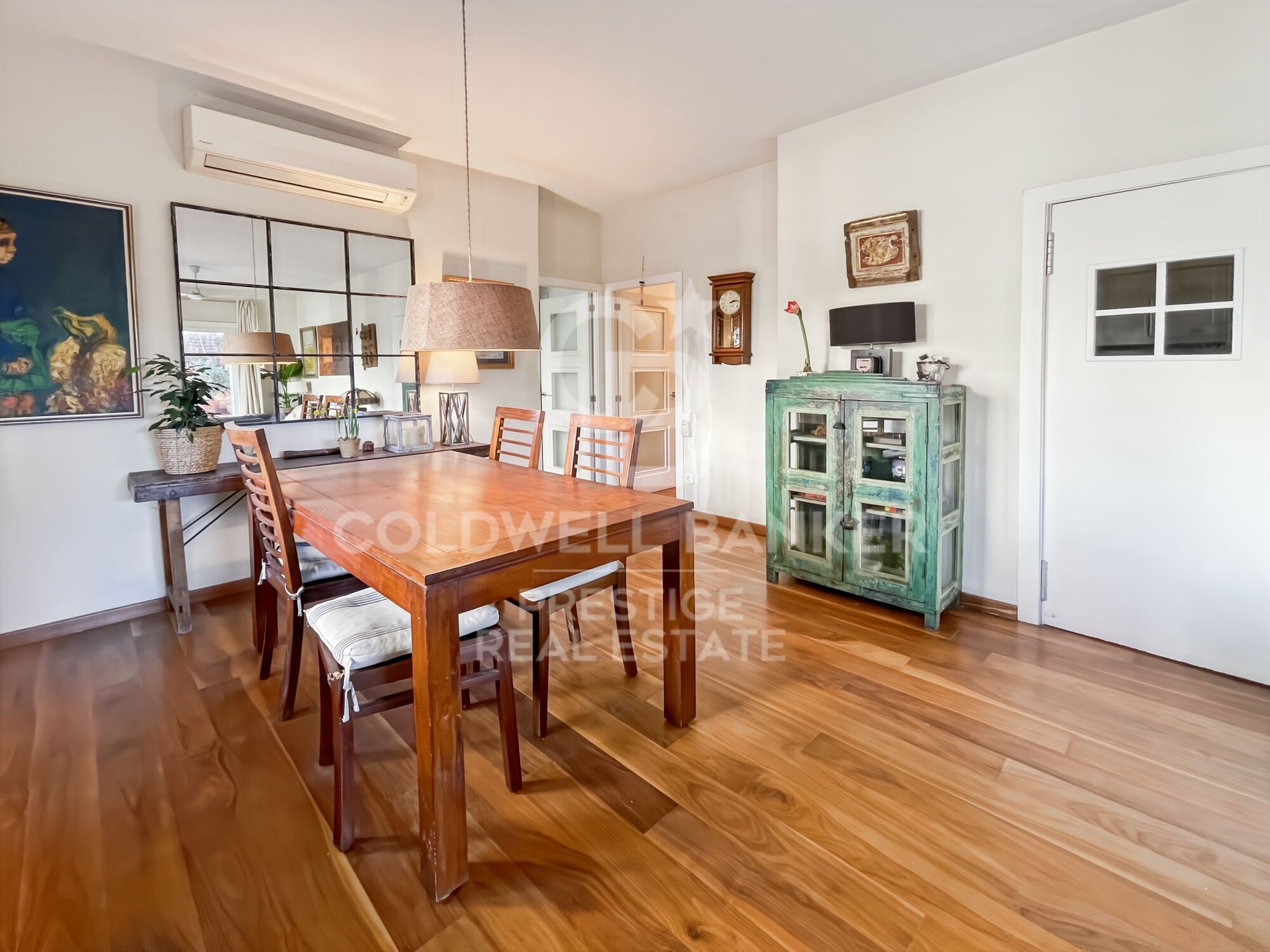 Spectaculaire appartement avec terrasse de 50 m2 et parking privé près de Francesc Macià, Barcelone