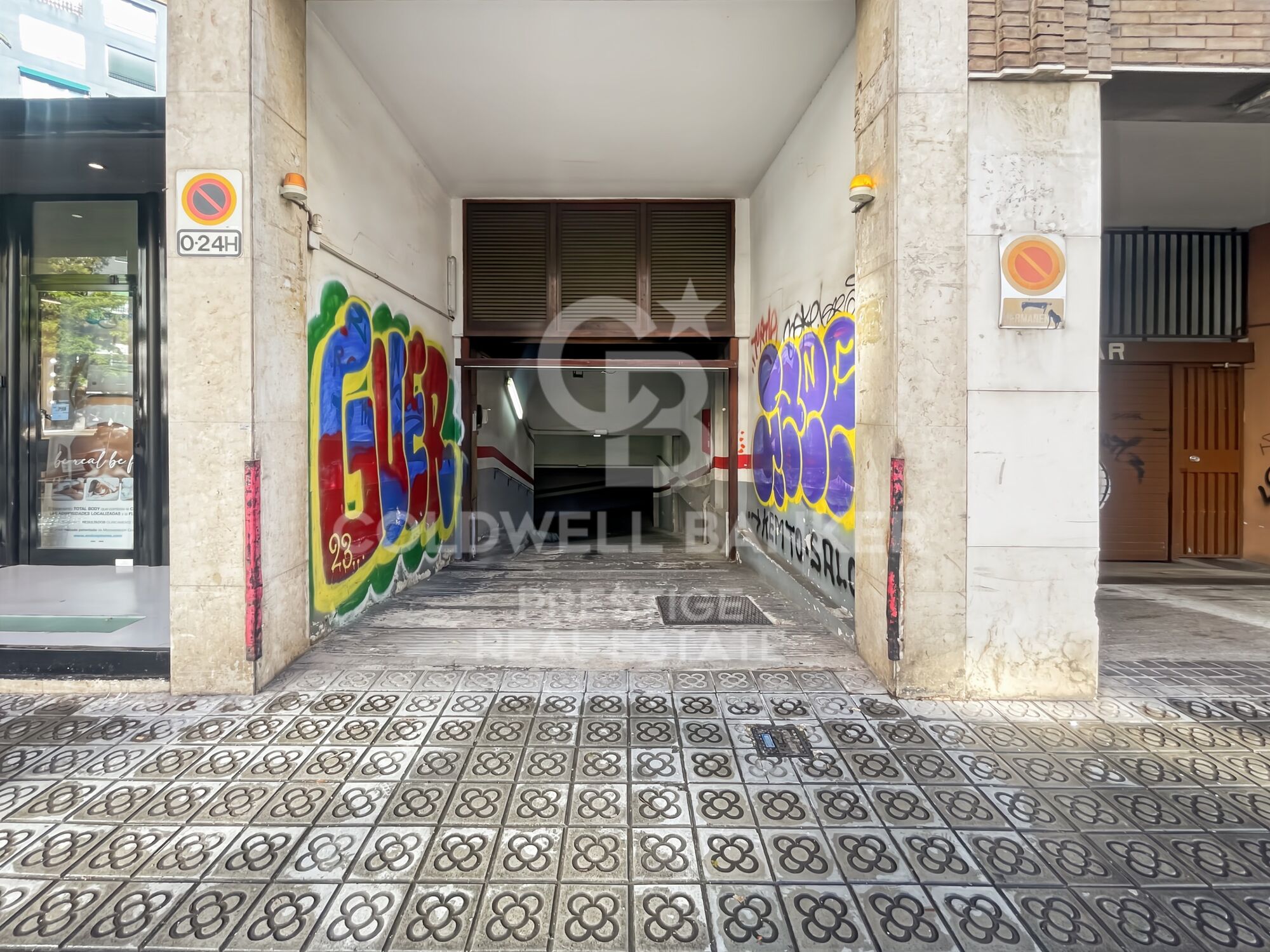 Espectacular piso con terraza de 50 m² y parking privado cerca de Francesc Macià, Barcelona