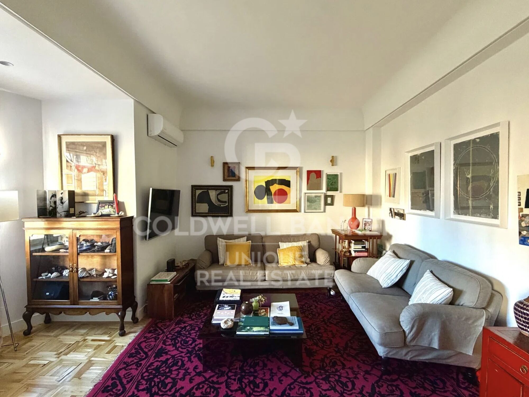 Piso exterior de 4 habitaciones y 2 terrazas en Trafalgar, Madrid