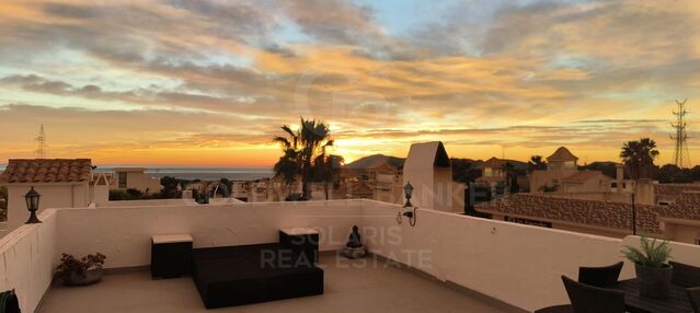 Chalet adosado exclusivo con encanto, diseño moderno y máxima funcionalidad- Entre el Mar y la Montaña