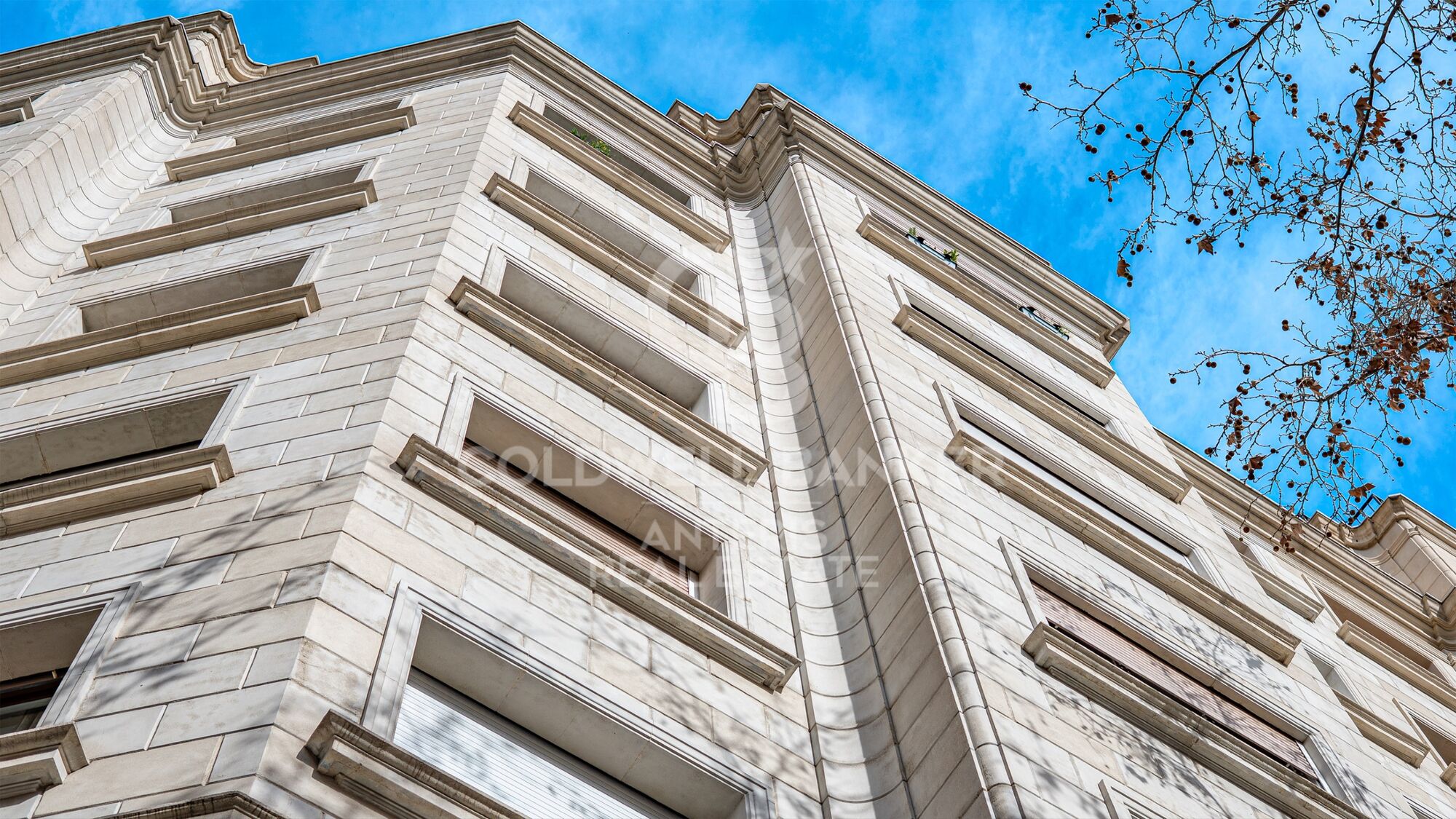 Luxury penthouse with two terraces and exceptional views