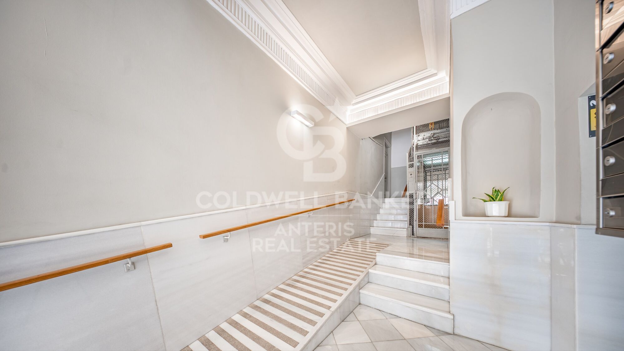 Luxury penthouse with two terraces and exceptional views