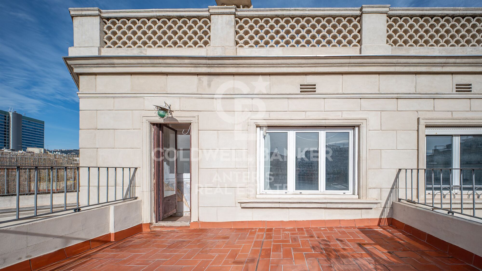 Luxury penthouse with two terraces and exceptional views