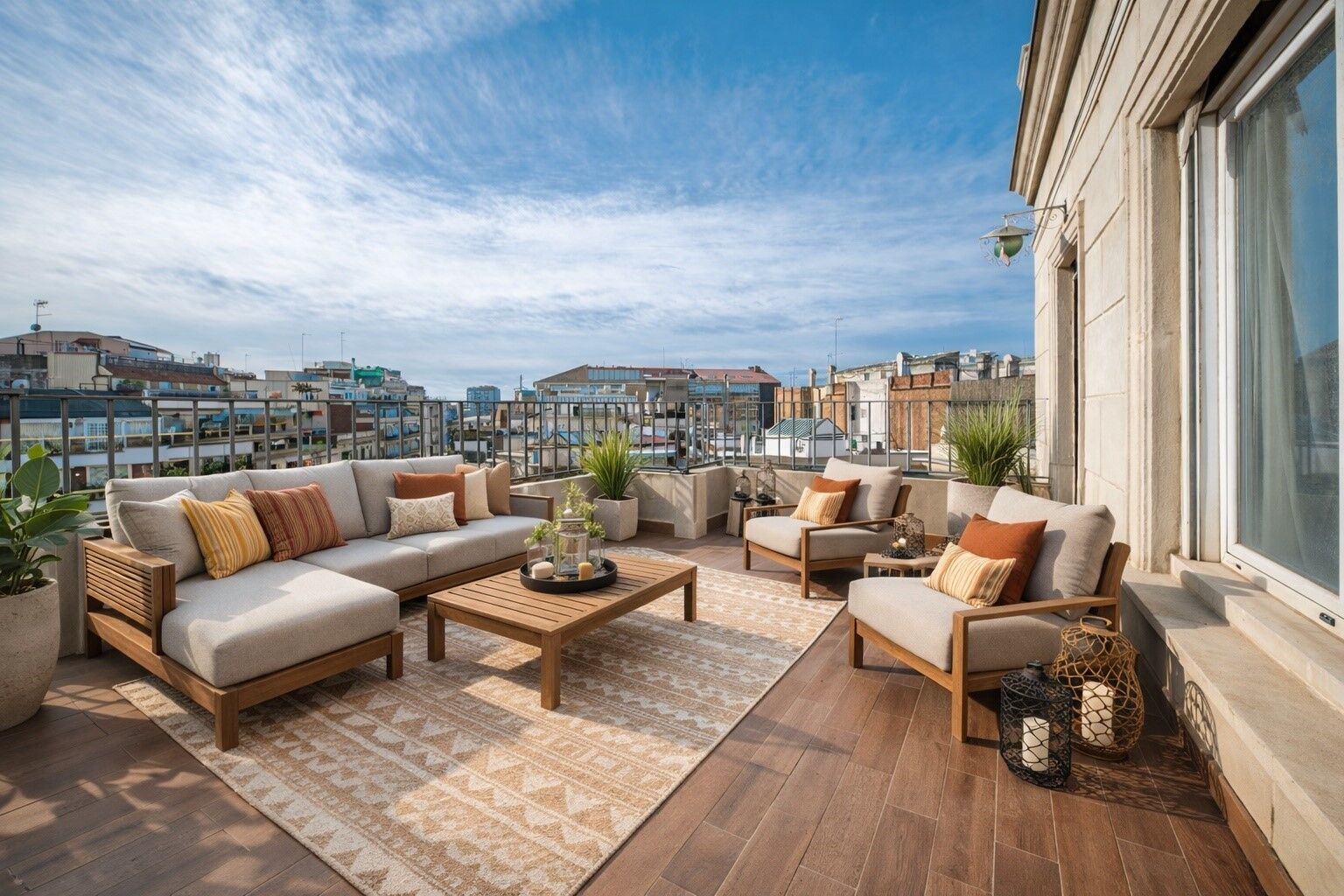 Luxury penthouse with two terraces and exceptional views