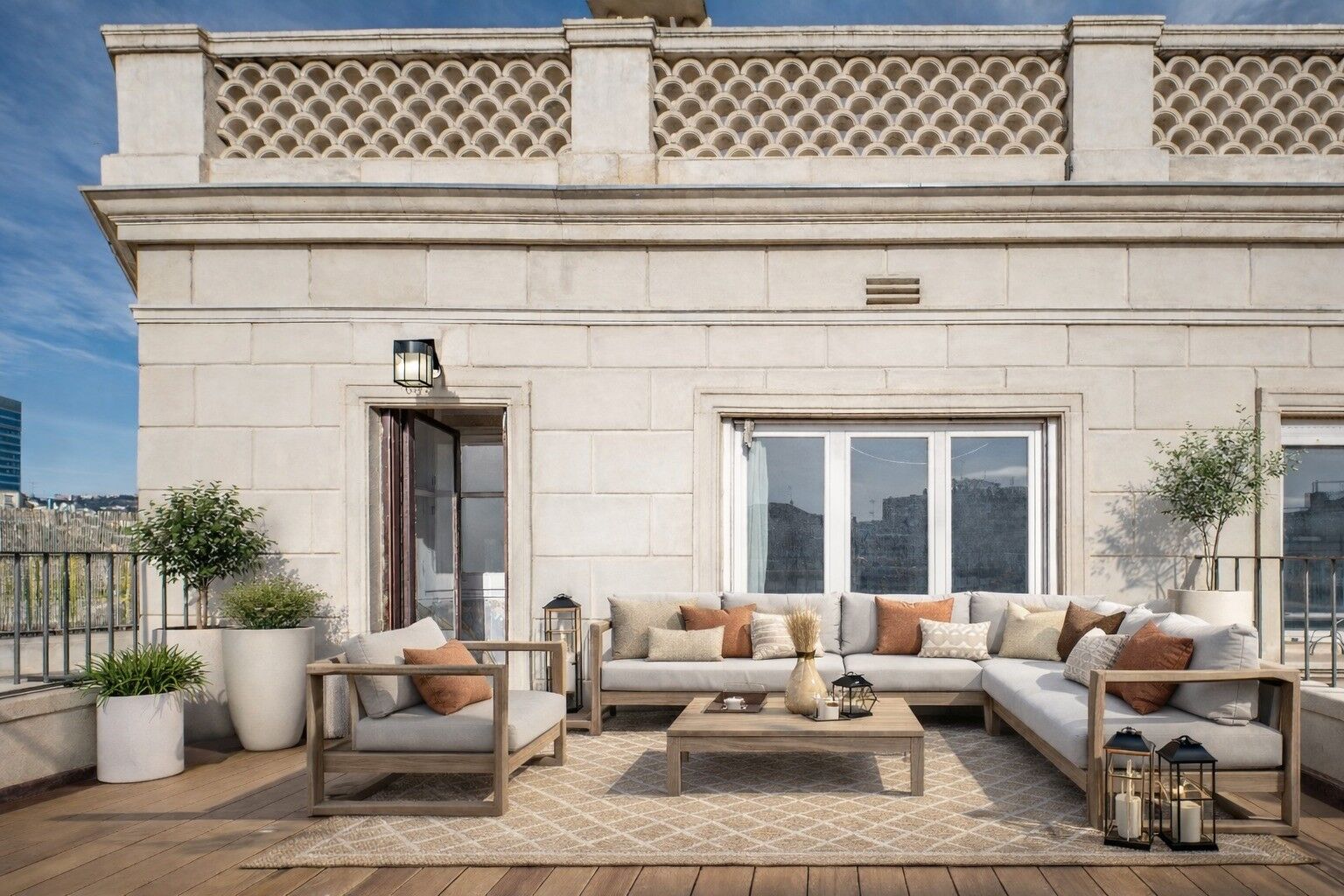 Luxury penthouse with two terraces and exceptional views