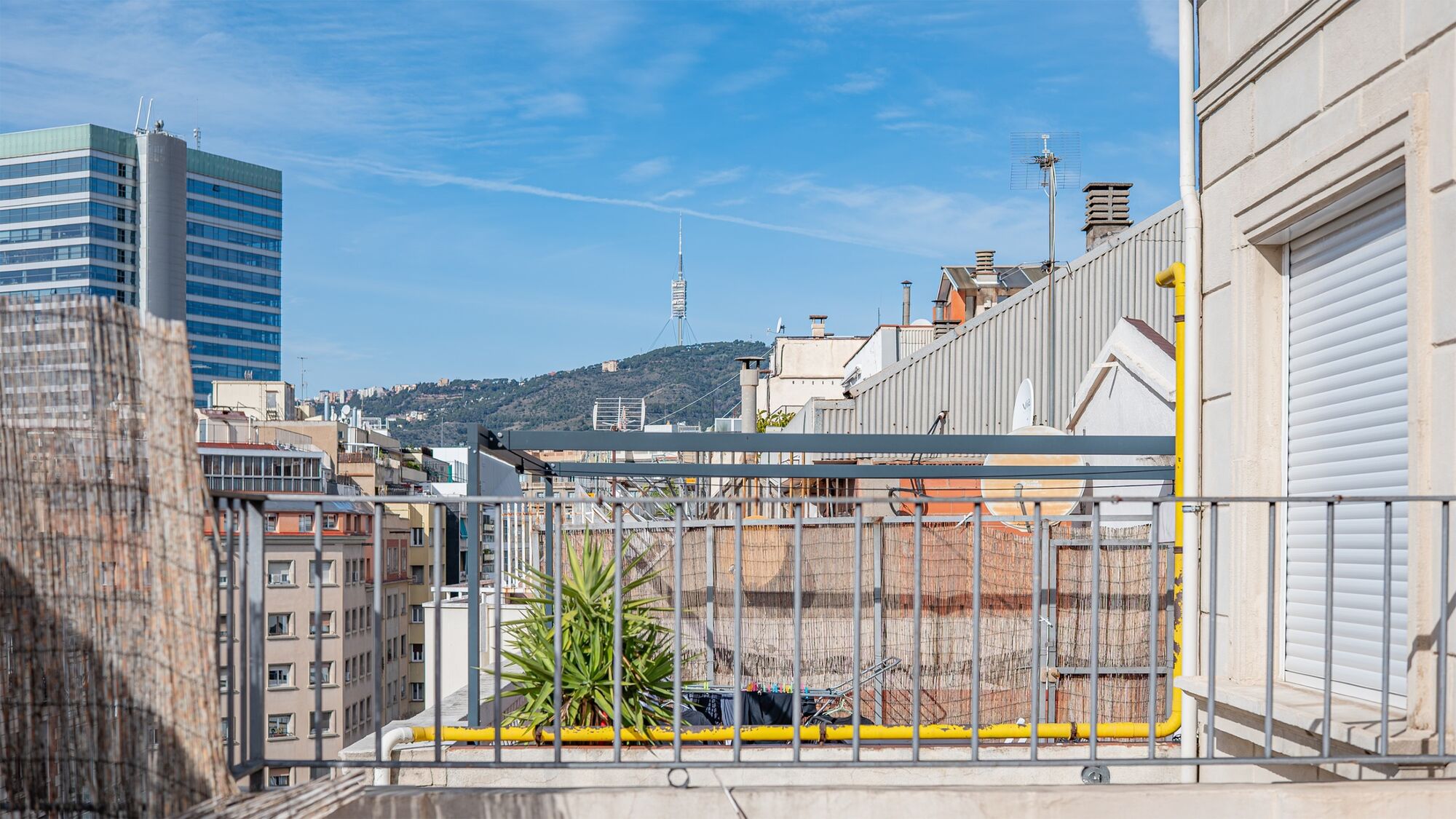 Luxury penthouse with two terraces and exceptional views