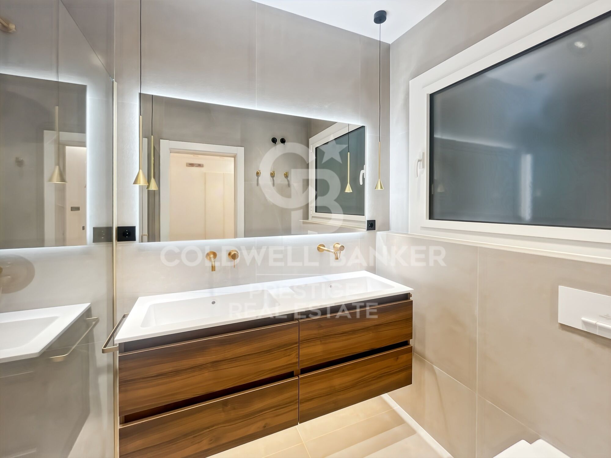 Brand new apartment just a few meters from Francesc Macià, Barcelona