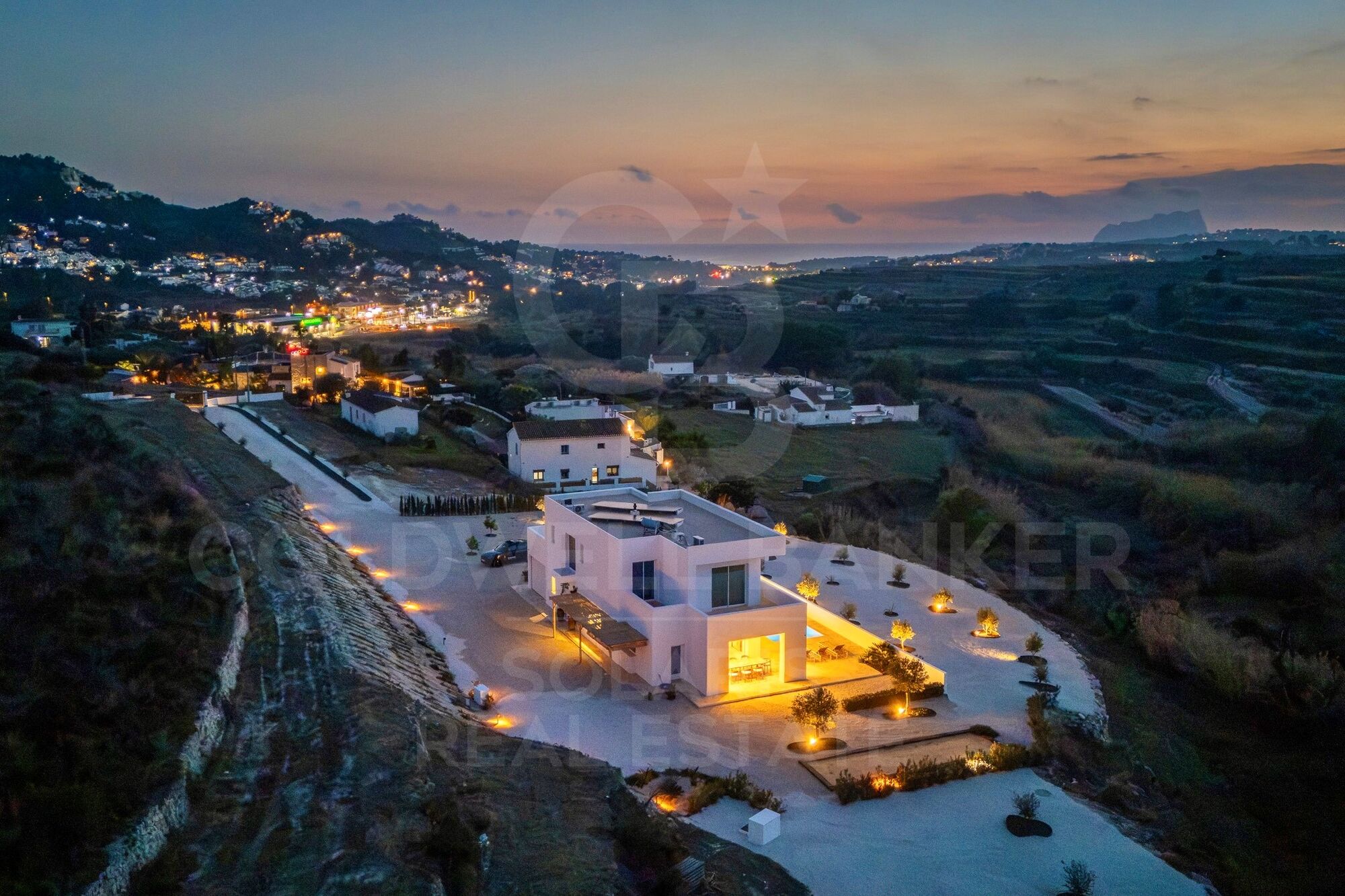 Exklusive Neubau-Villa in Benitachell auf einem großen Grundstück