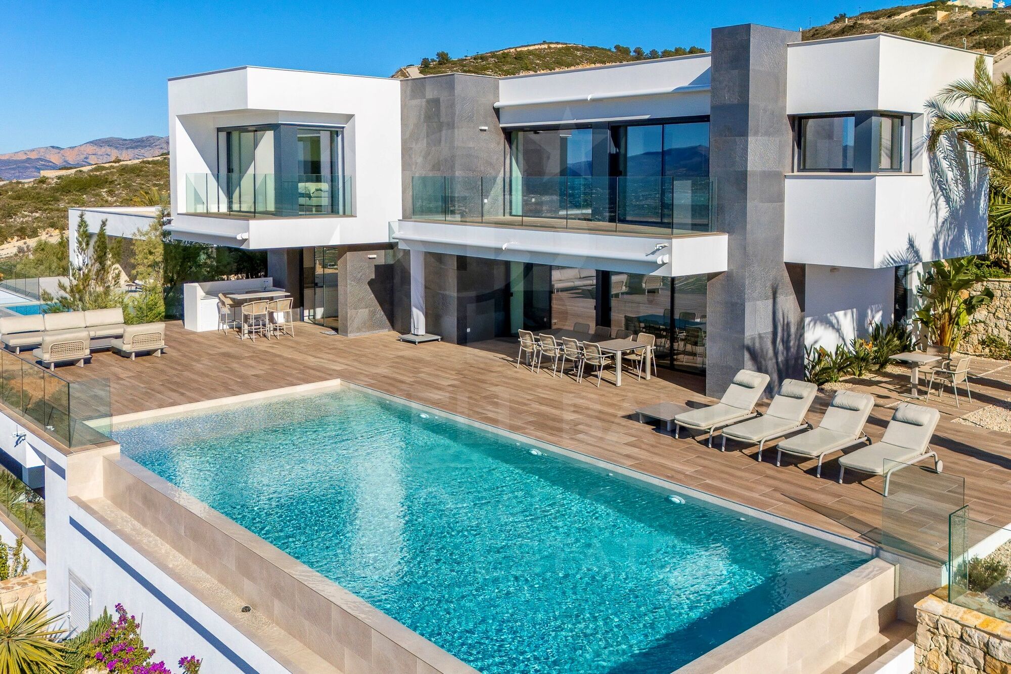 Villa Mar Aeterna - Exclusiva villa de lujo con vistas panorámicas al mar en Cumbre del Sol