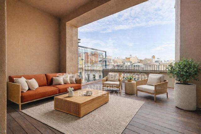Exclusive duplex penthouse with terrace next to Paseo de Gracia