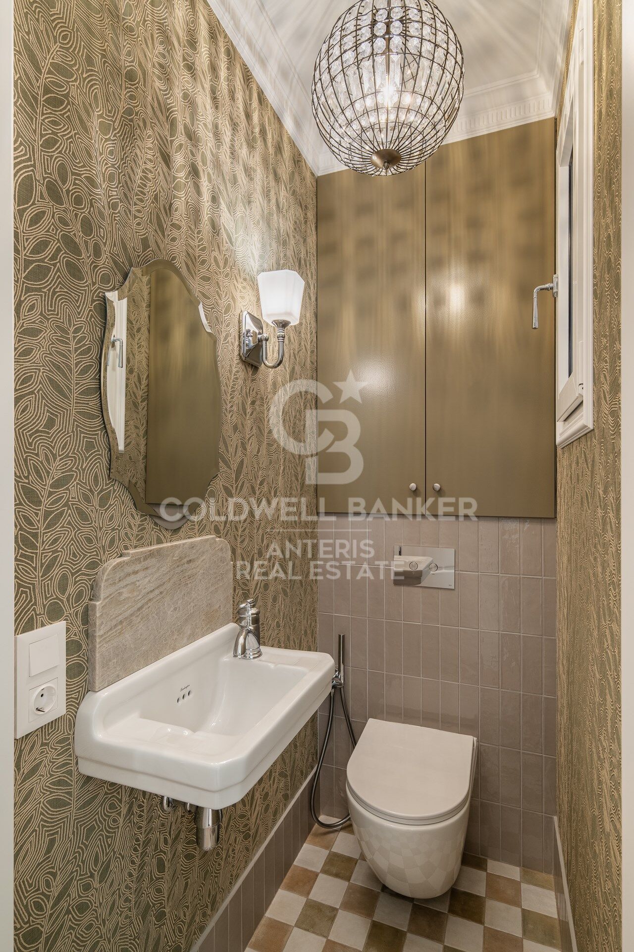 Exclusive renovated apartment in Gràcia