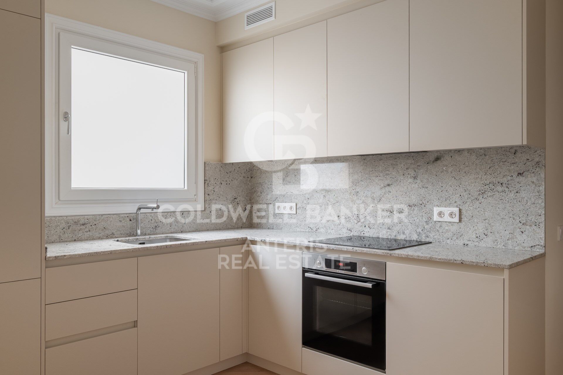Exclusive renovated apartment in Gràcia