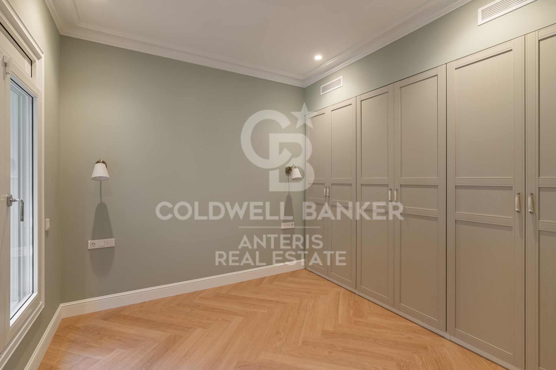 Exclusive renovated apartment in Gràcia