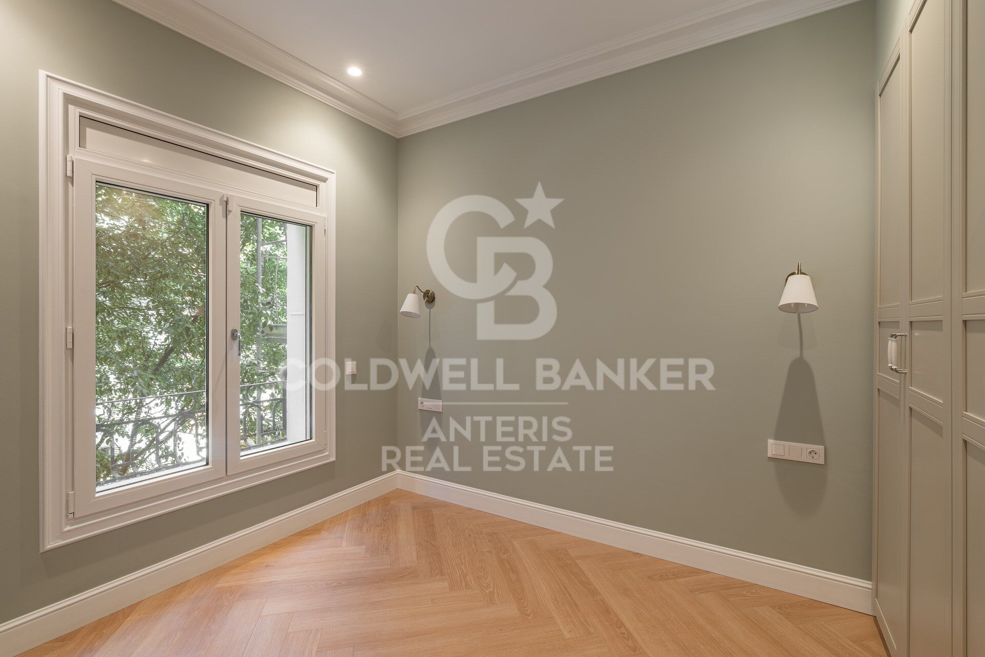 Exclusive renovated apartment in Gràcia