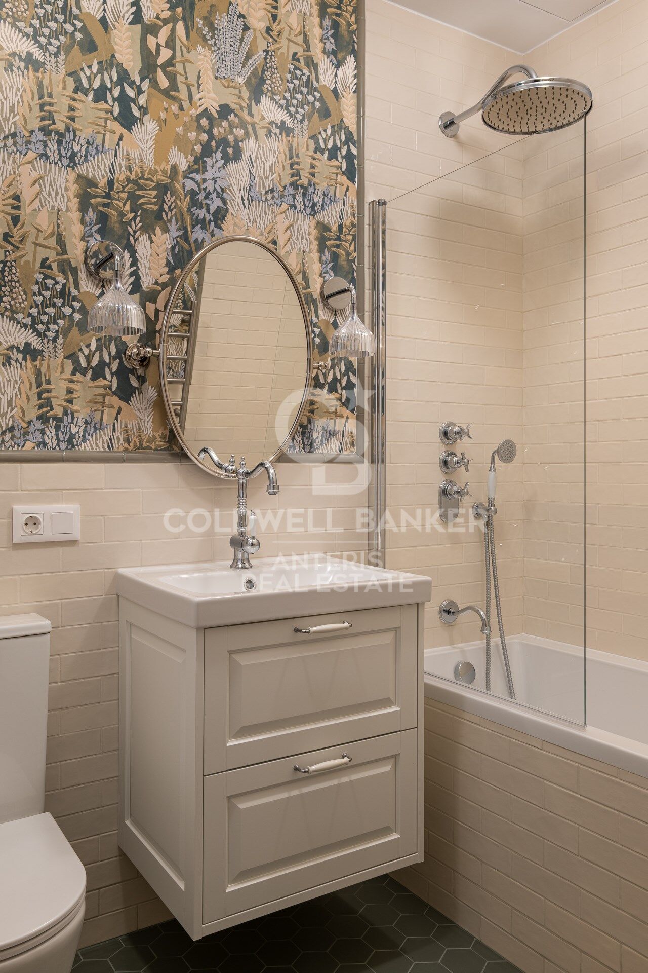 Exclusive renovated apartment in Gràcia