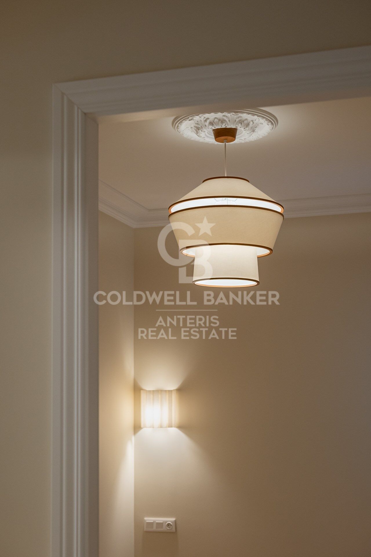 Exclusive renovated apartment in Gràcia