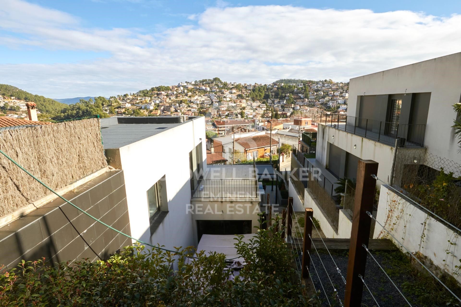 Casa dúplex independiente en centro de Vallirana
