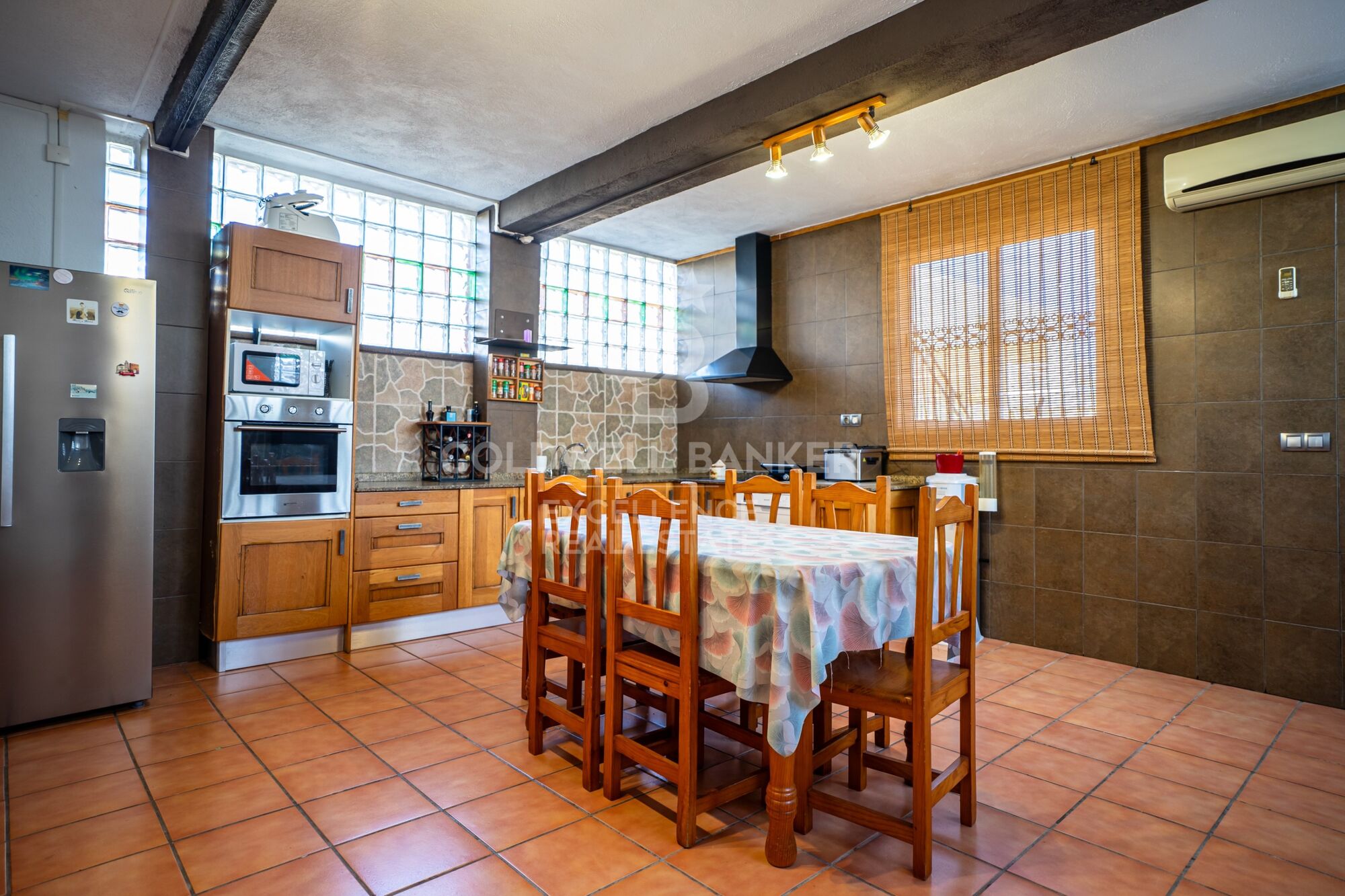 Amplia vivienda adosada de 198 m2 en Benadresa, Castellón