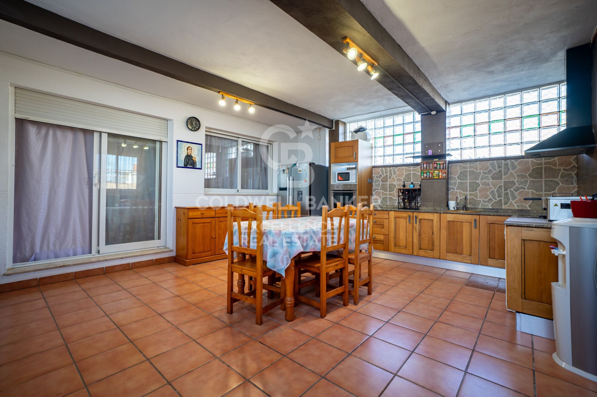 Amplia vivienda adosada de 198 m2 en Benadresa, Castellón