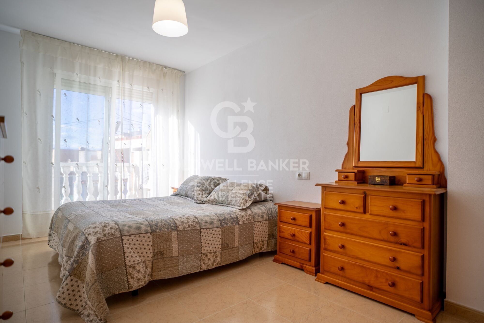 Amplia vivienda adosada de 198 m2 en Benadresa, Castellón