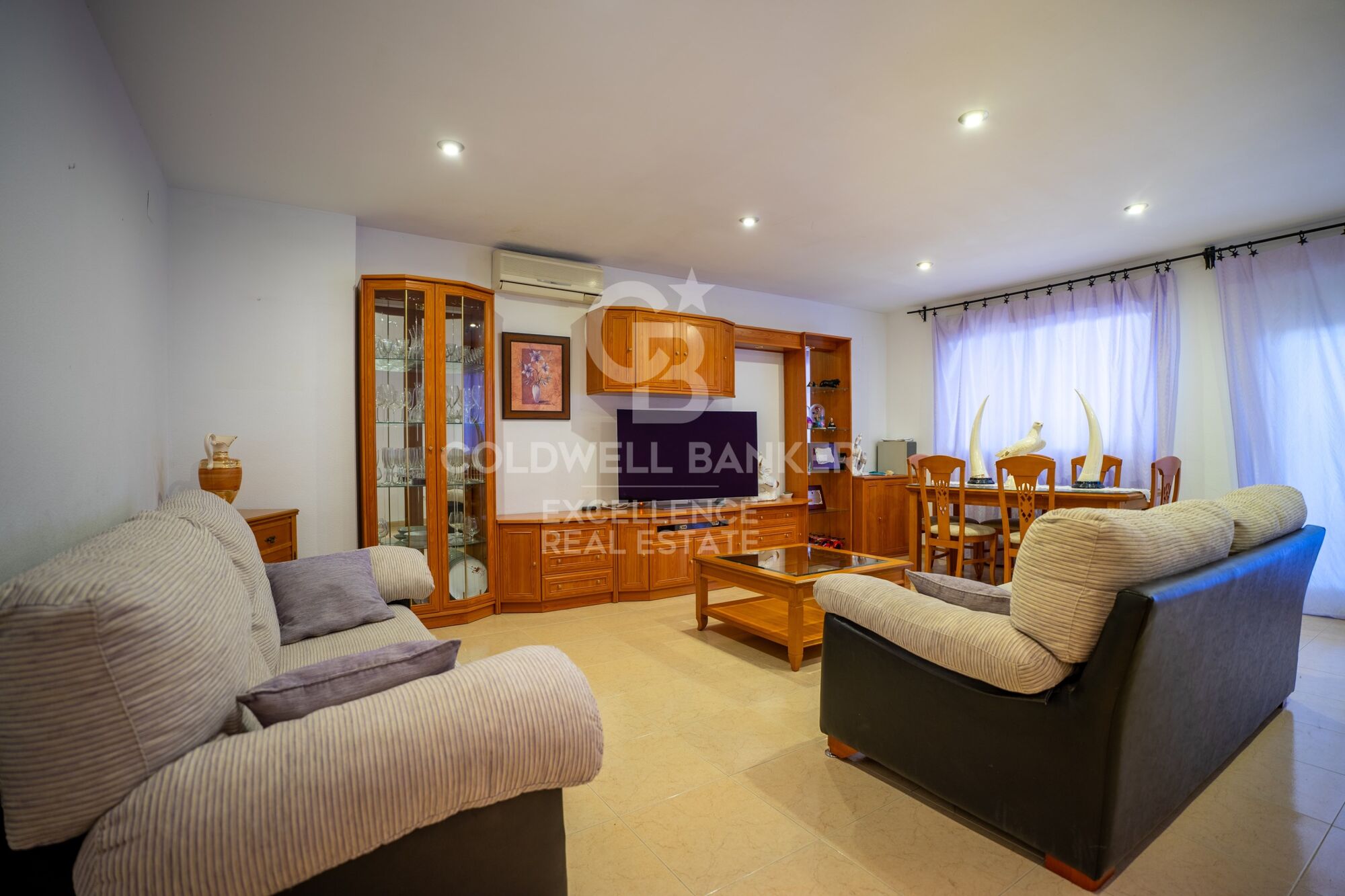 Amplia vivienda adosada de 198 m2 en Benadresa, Castellón