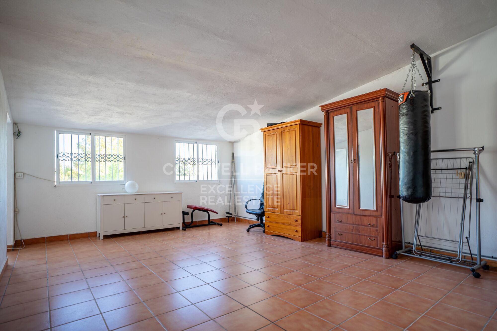 Geräumiges Reihenhaus mit Terrassen und viel Tageslicht, nur wenige Minuten von Castellón entfernt