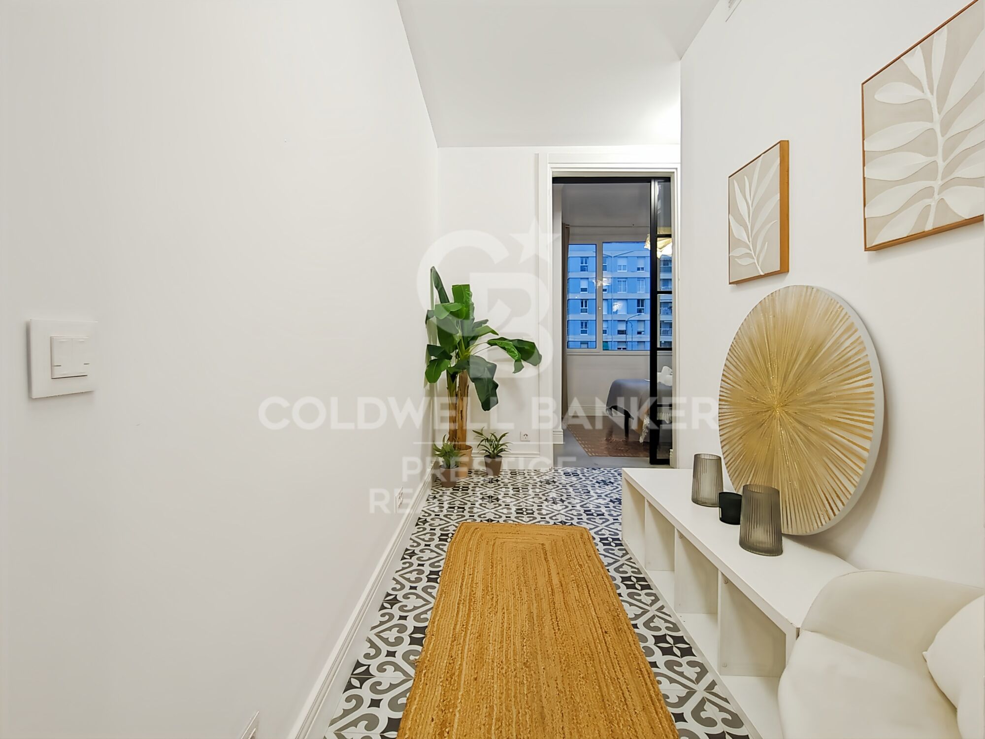 Piso con suelos originales y volta catalana en el Eixample, Barcelona