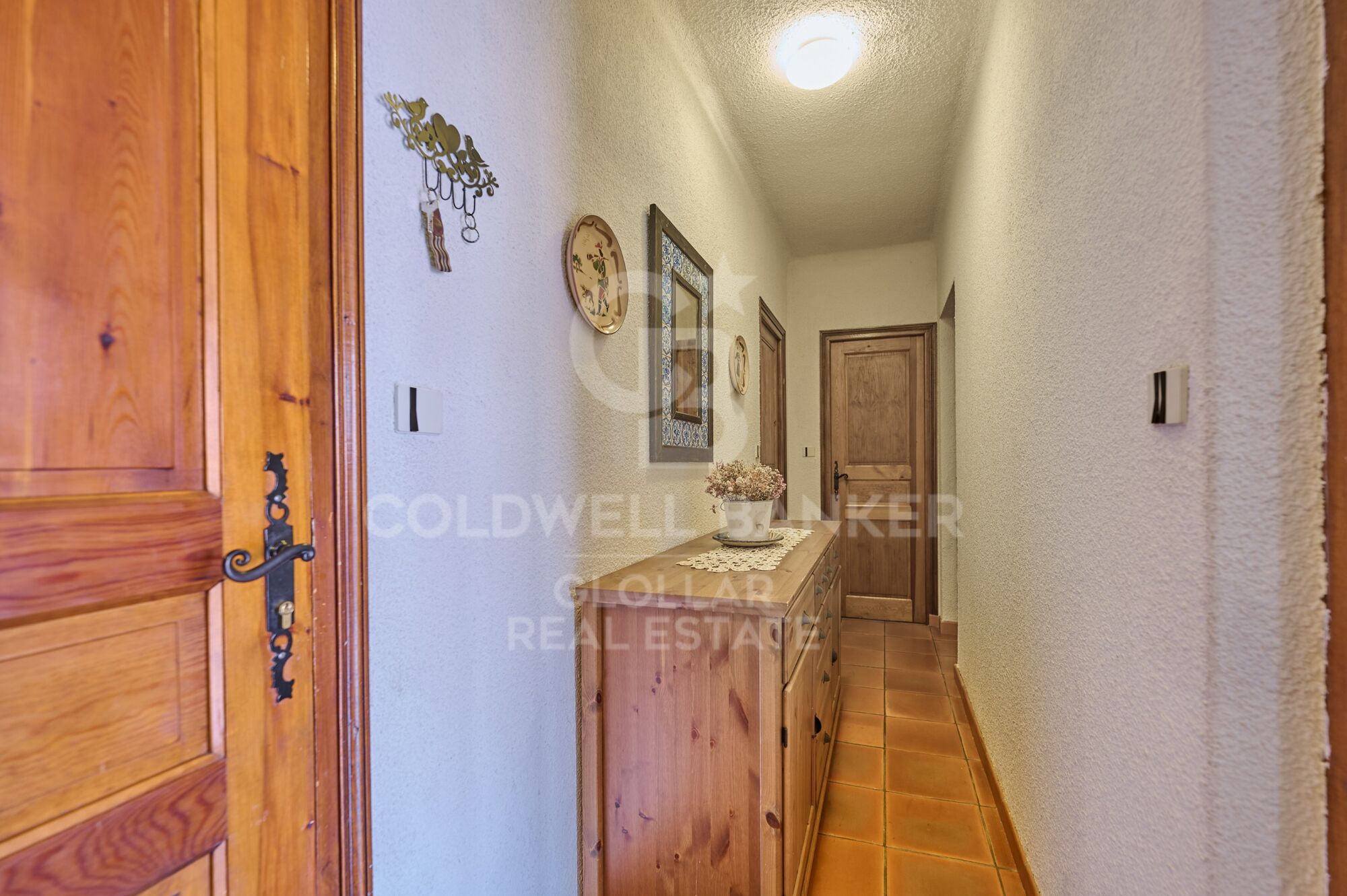 Luminoso apartamento esquinero en el centro de Bourg-Madame