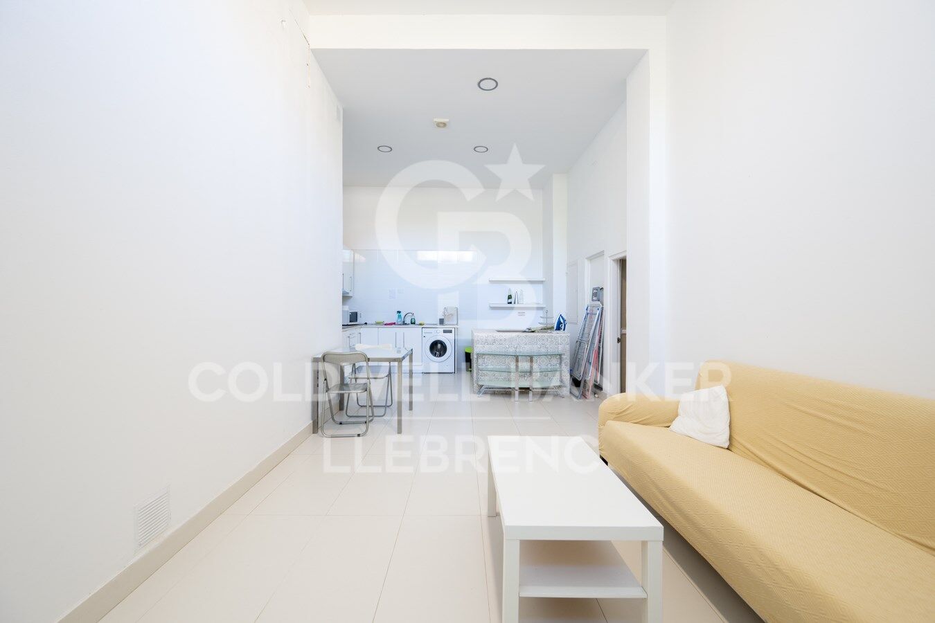 Maison merveilleuse, super lumineuse avec un jardin dans un environnement privilégié