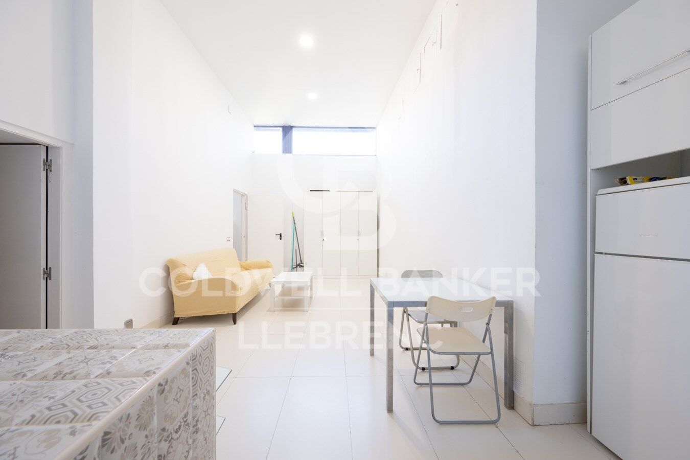 Maison merveilleuse, super lumineuse avec un jardin dans un environnement privilégié