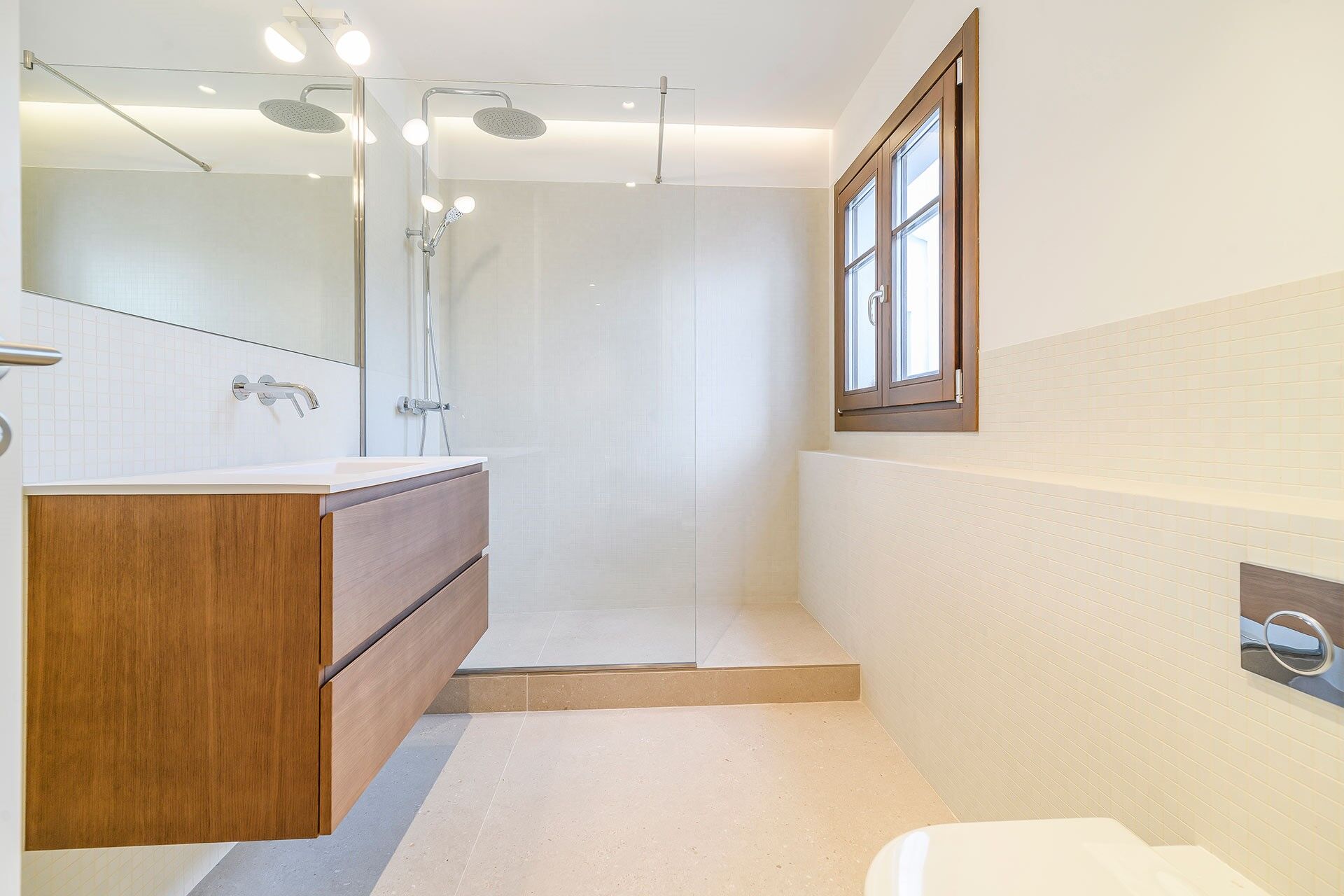 Exclusive penthouse with terrace in Dreta de l'Eixample